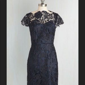 MODCLOTH DECADE LACE DRESS- NAVY